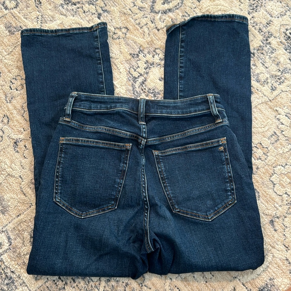 Madewell Curvy Kick Out Crop Jean - Picture 8 of 8